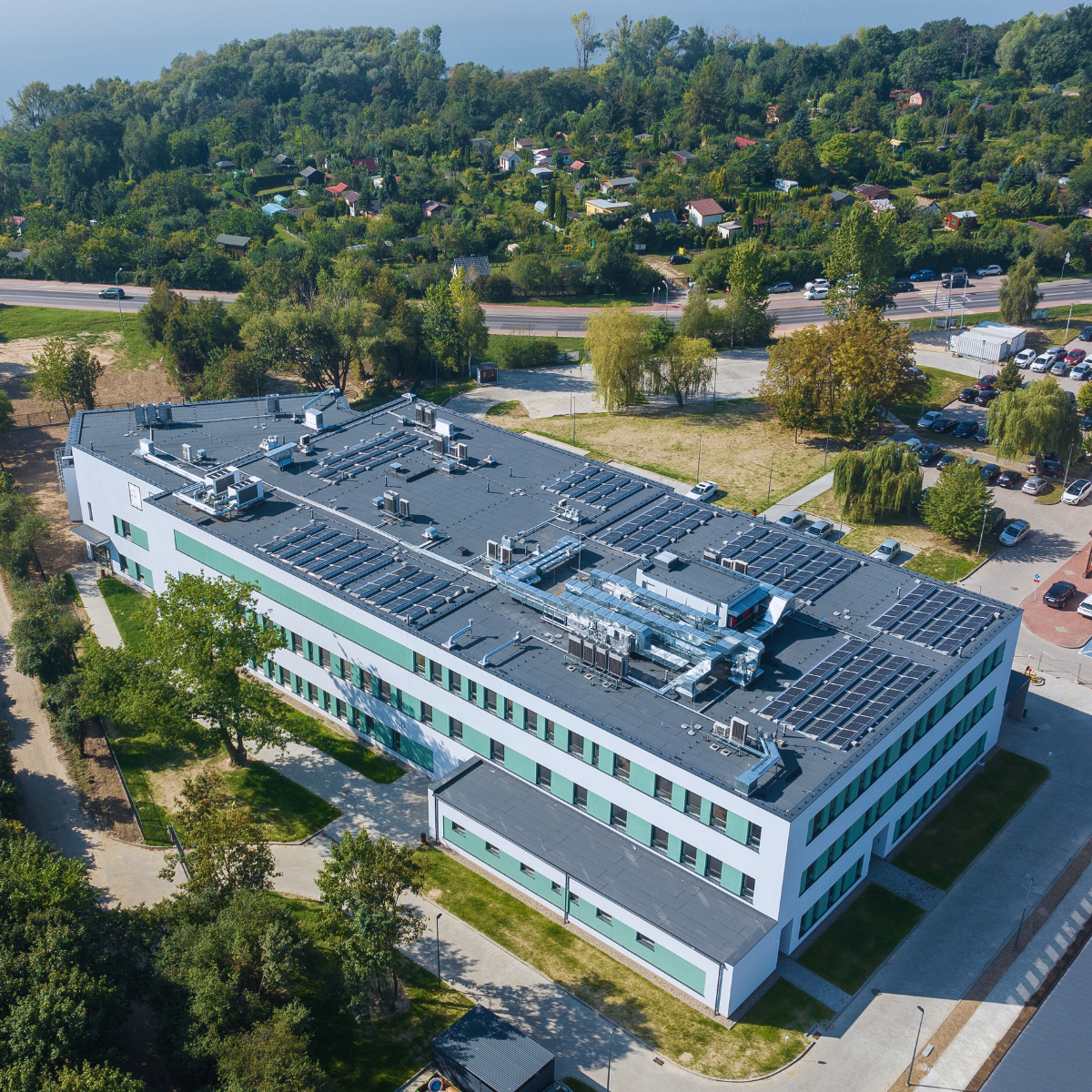 Ośrodek Radioterapii w Płocku widziany z lotu ptaka budowany przez ALSTAL